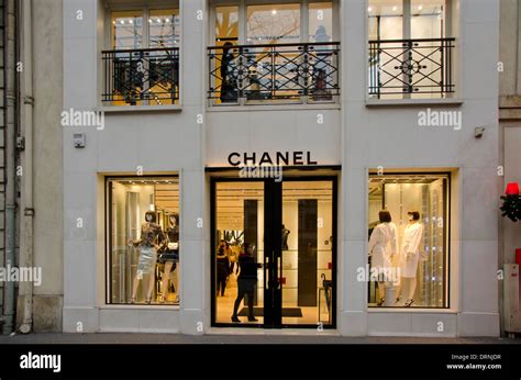 best store to buy chanel bag in paris france|chanel paris boutique.